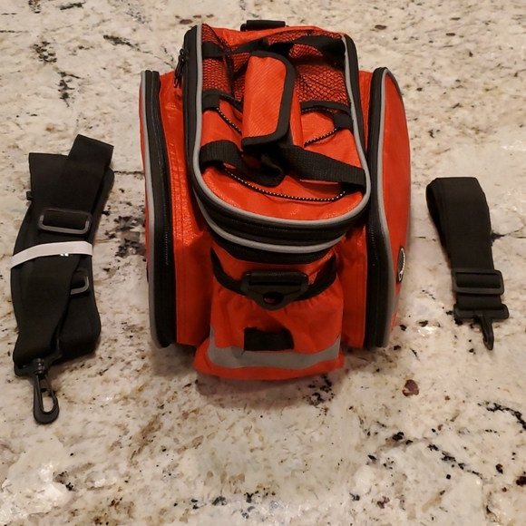 Tancendes Red Nylon Rear Bike Bag - Picture 2 of 13